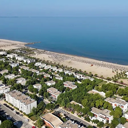 Wide Beach - 236